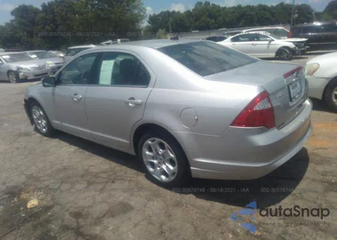 2010 Ford Fusion Se z USA, uszkodzony, nr VIN 3FAHP0HA6AR117164